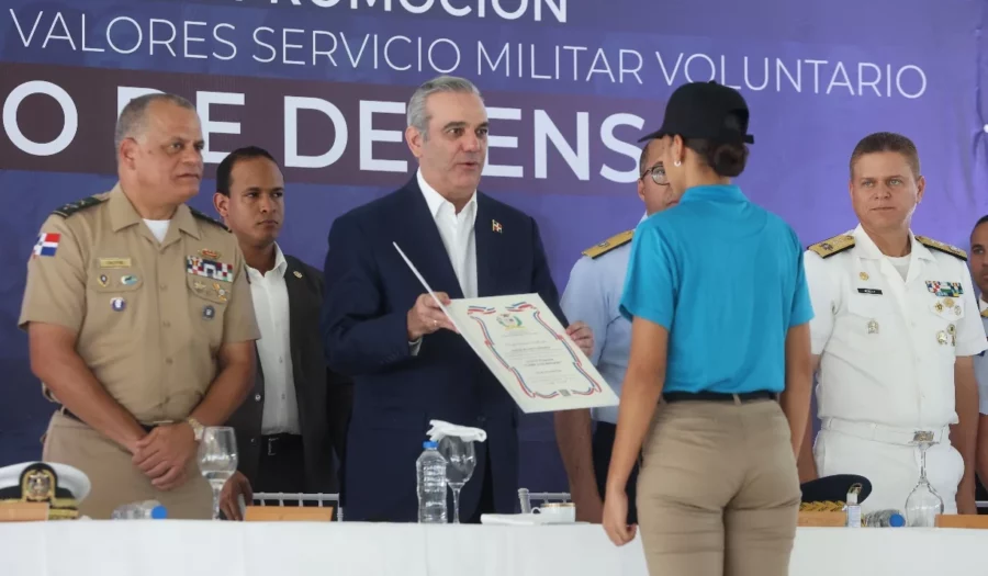 M&aacute;s de 5,500 se grad&uacute;an servicio militar voluntario