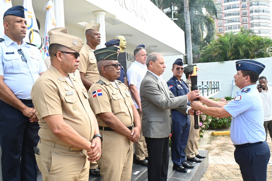 COD recibe la antorcha de los Juegos Militares y Policiales
