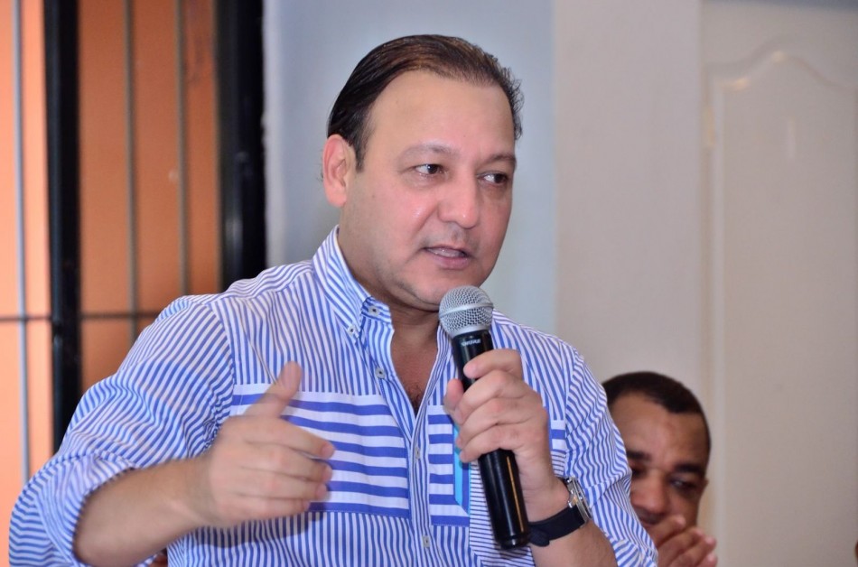 Abel: &laquo;El hoyo corrupto en Senasa solo es equiparable al hoyo ineficiente del sector el&eacute;ctrico&raquo;