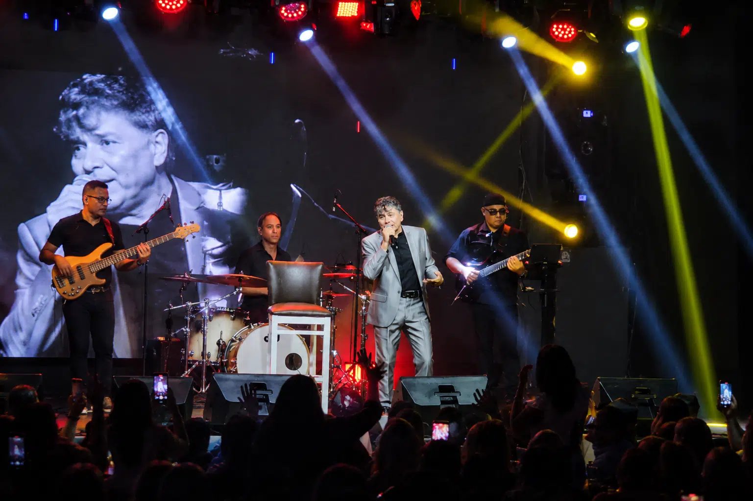 Con amor y nostalgia Álvaro Torres presenta su concierto en Hard Rock SD