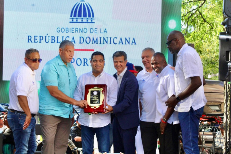 Ministro Kelvin Cruz cierra con broche de oro Juegos Juan Pablo Duarte NY 2025