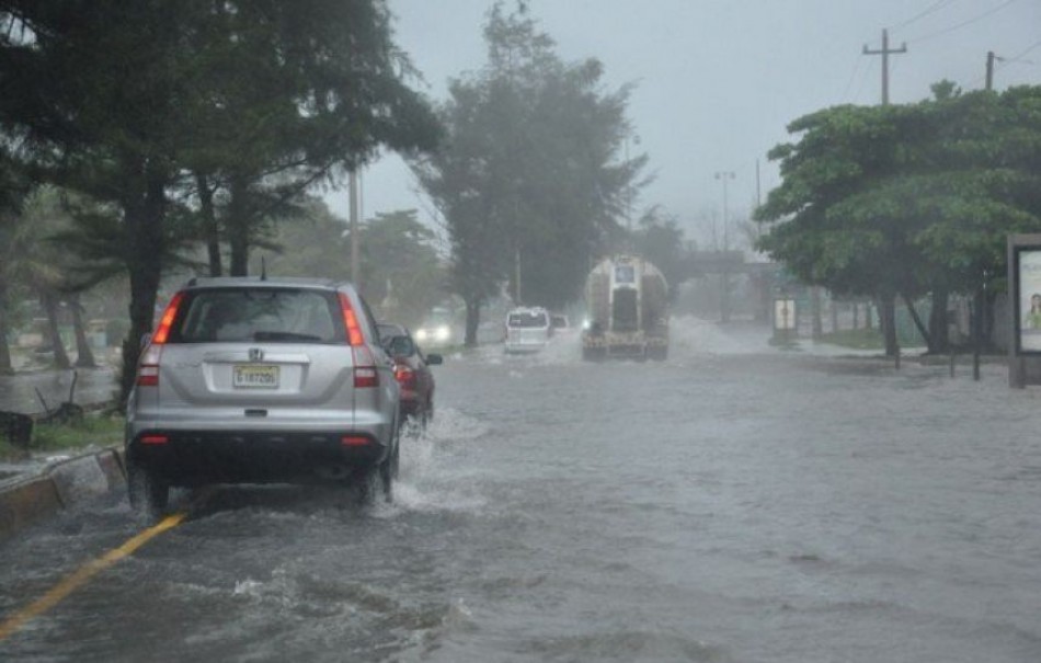 Neblina sobre Santo Domingo est&aacute; asociada a vaguada que se forma en el Atl&aacute;ntico
