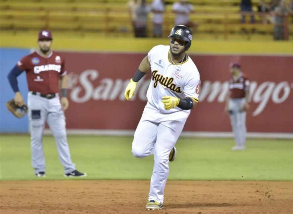 &Aacute;guilas cerca del primer lugar en Liga Dominicana de B&eacute;isbol
