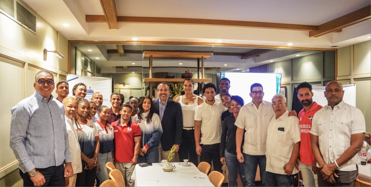 INEFI agasaja a medallistas de los Juegos Santo Domingo 2026
