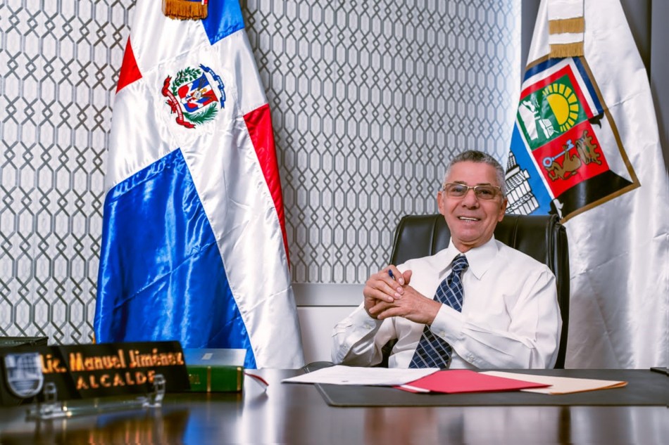 Alcalde Manuel Jim&eacute;nez informa Ayuntamiento aument&oacute;  756% flotilla de veh&iacute;culos de trabajo 
