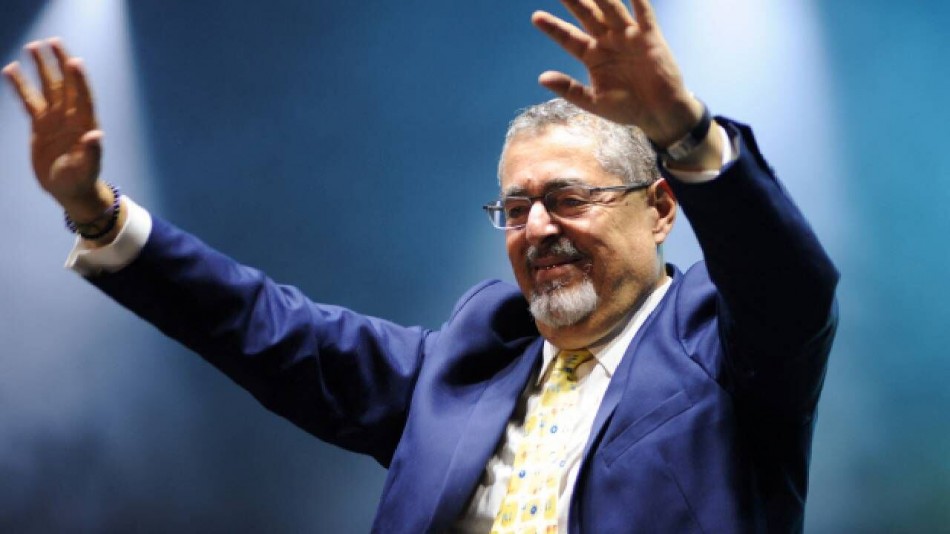 Fiscal&iacute;a de Guatemala dice que las elecciones ganadas por Ar&eacute;valo de Le&oacute;n no son v&aacute;lidas