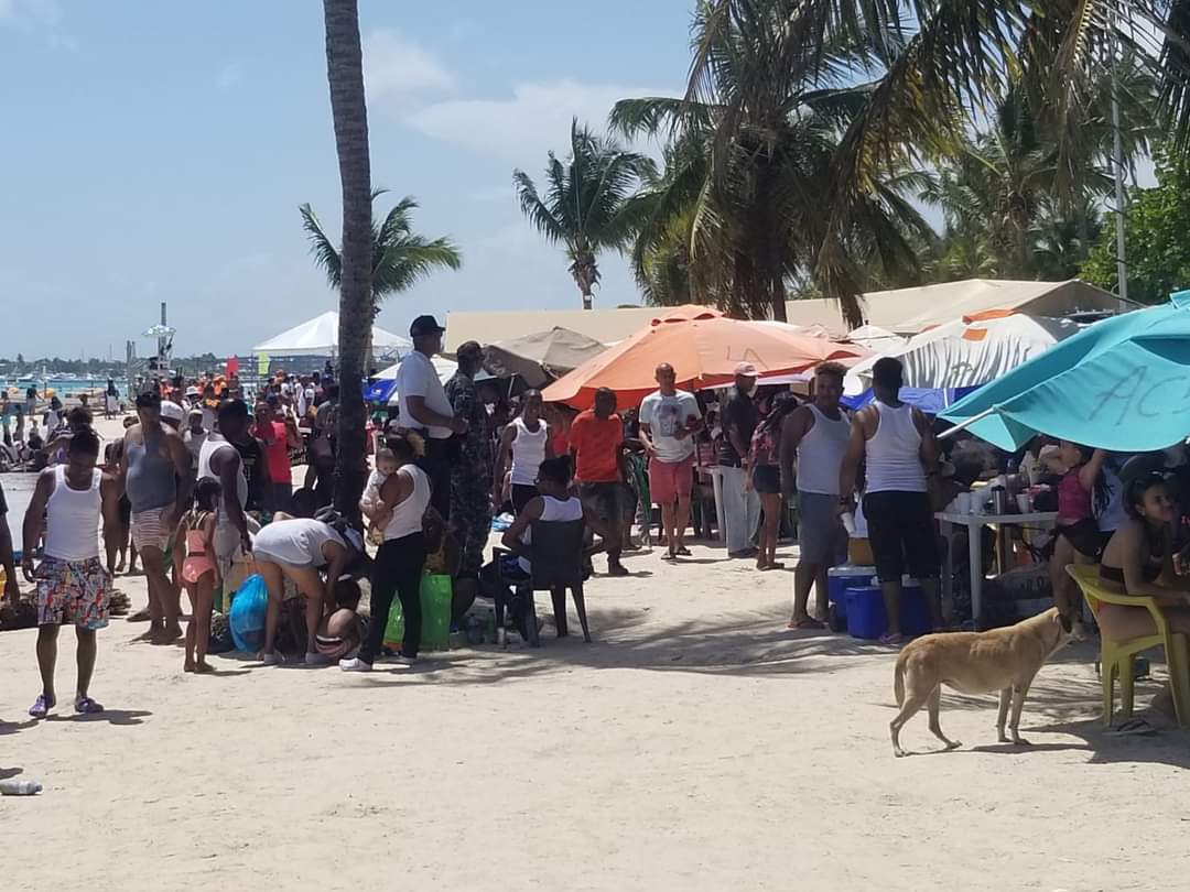 Se percibe mayor asistencia a playas de Boca Chica este S&aacute;bado Santo