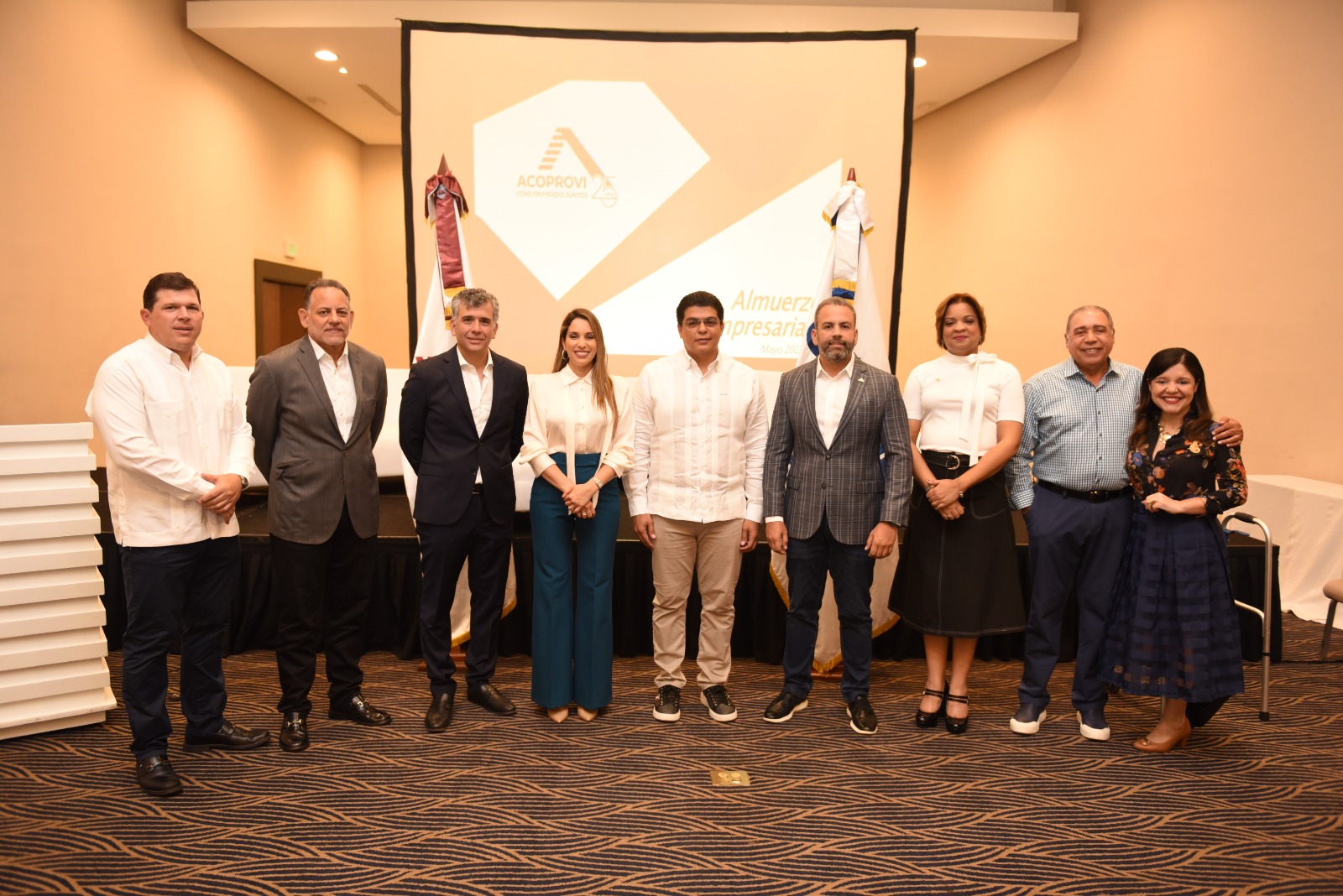 CAASD y ACOPROVI firman acuerdo para mejorar redes distribuci&oacute;n de agua en GSD