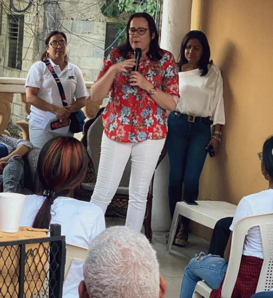 Janet Camilo aprovecha para visitar algunos puntos del Distrito Nacional.