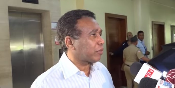 F&eacute;lix Bautista establece las declaraciones sobre la reuni&oacute;n de los  candidatos a la alcald&iacute;a y senadur&iacute;a
