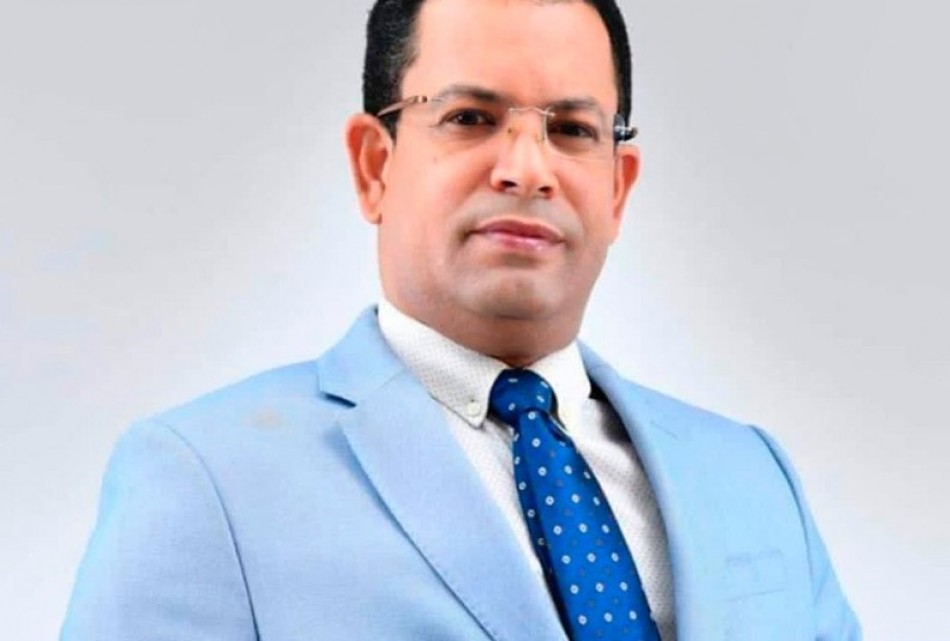 Duro golpe para el PRM pasa a las filas de la FP el Dr. Francisco José Peña