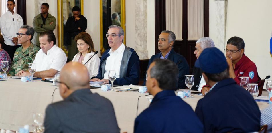 Gobierno suspende clases del pr&oacute;ximo lunes y martes