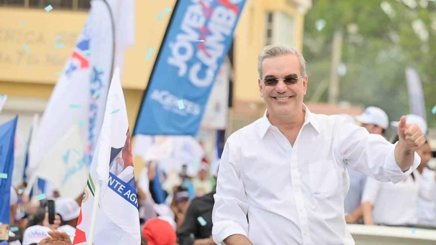 Activismo pol&iacute;tico contin&uacute;a este domingo; candidatos presidenciales en la calle