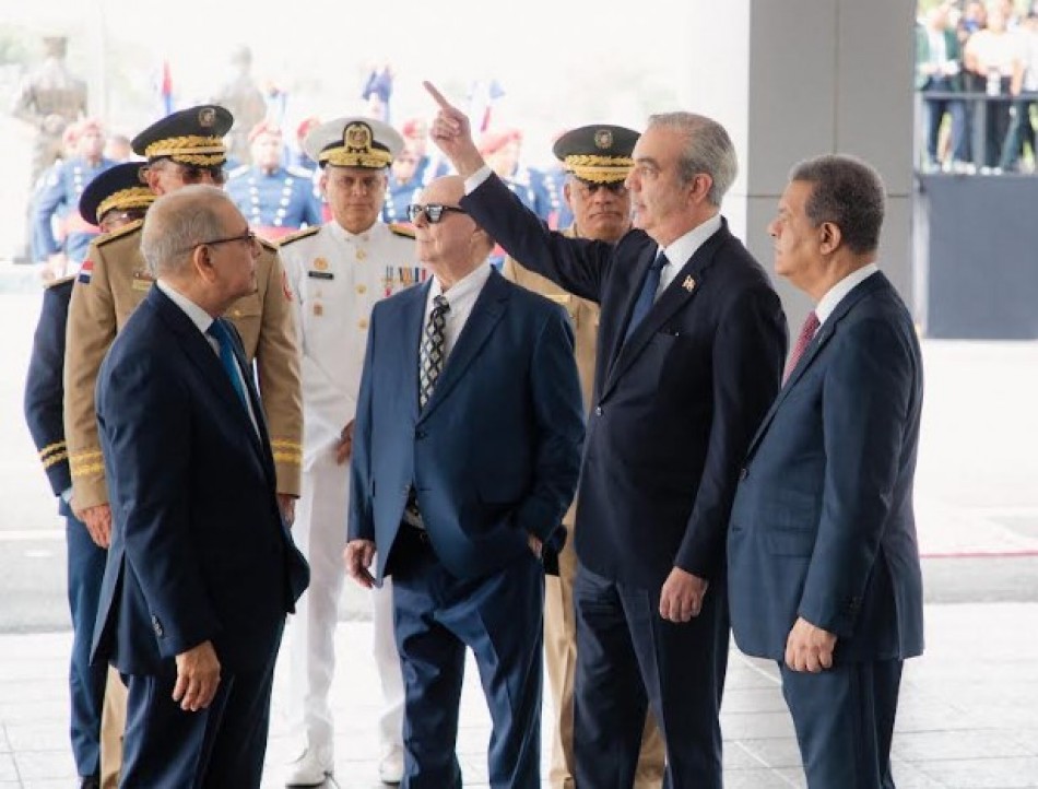 Presidente Abinader y los ex presidentes Hip&oacute;lito Mej&iacute;a, Leonel Fern&aacute;ndez y Danilo Medina, se encuentran reunidos en estos momentos en la sede del Ministerio de Defensa