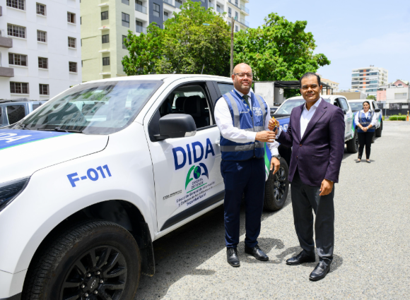 DIDA entrega vehículos a oficinas provinciales para eficientizar servicios