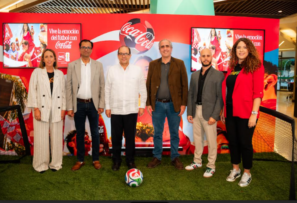 Coca-cola presenta en rep&uacute;blica dominicana su plataforma  &ldquo;copa mundial de la fifa 2026&trade;&rsquo;