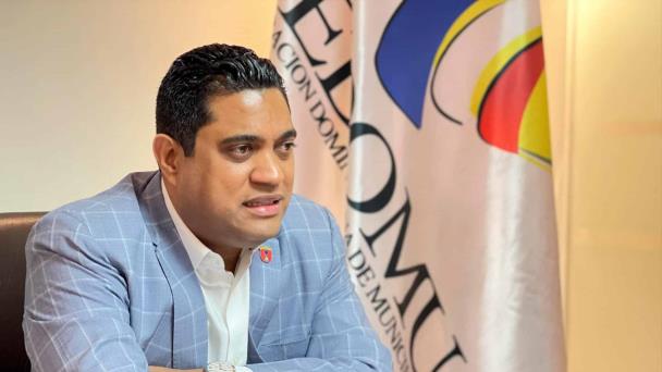 Presidente Luis Abinader designa a Kelvin Cruz como el nuevo Ministro de Deportes RD
