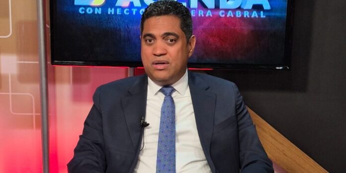 Ministro de Deportes Kelvin Cruz asegura gobierno ofrece apoyo total al Cl&aacute;sico de B&eacute;isbol 2026