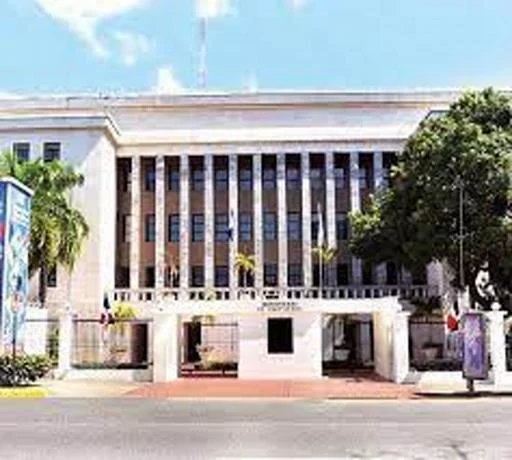 Educaci&oacute;n se queja de asamblea de la ADP en el d&iacute;a de reinicio a clases