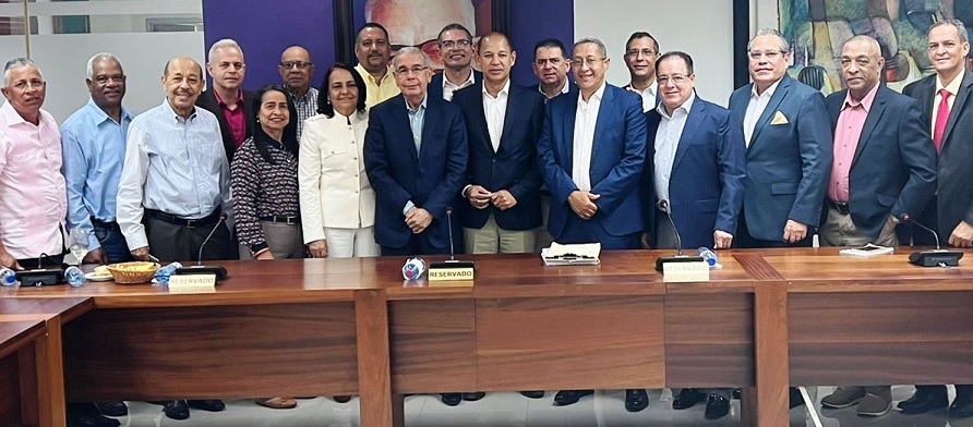 Danilo llama dirigencia del PLD &laquo;apurar el paso&raquo; de cara al 2024
