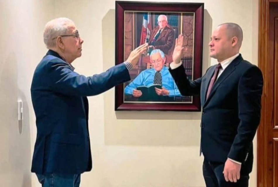 El empresario Neuryn Tejeda abandona al PRM para juramentarse en el PLD