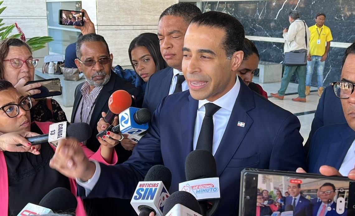 PLD solicita a la PGR investigar supuesto uso recursos del Estado en compra de alcaldes
