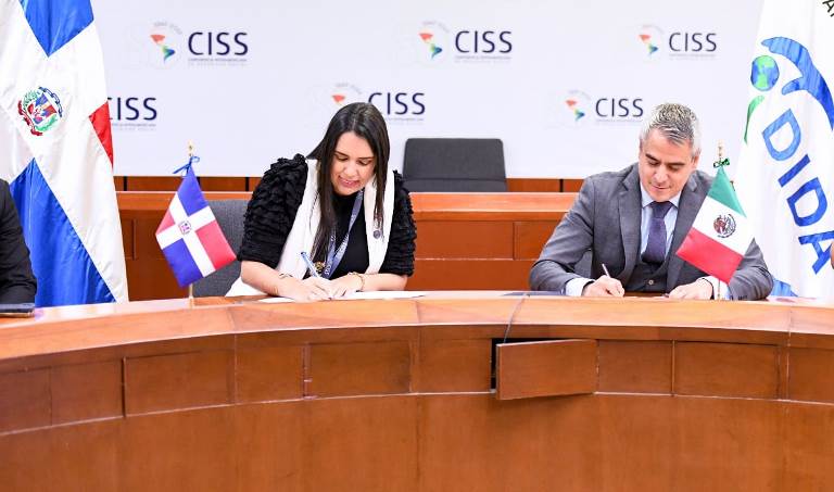 La DIDA de RD firma acuerdo de colaboraci&oacute;n con entidad regional
