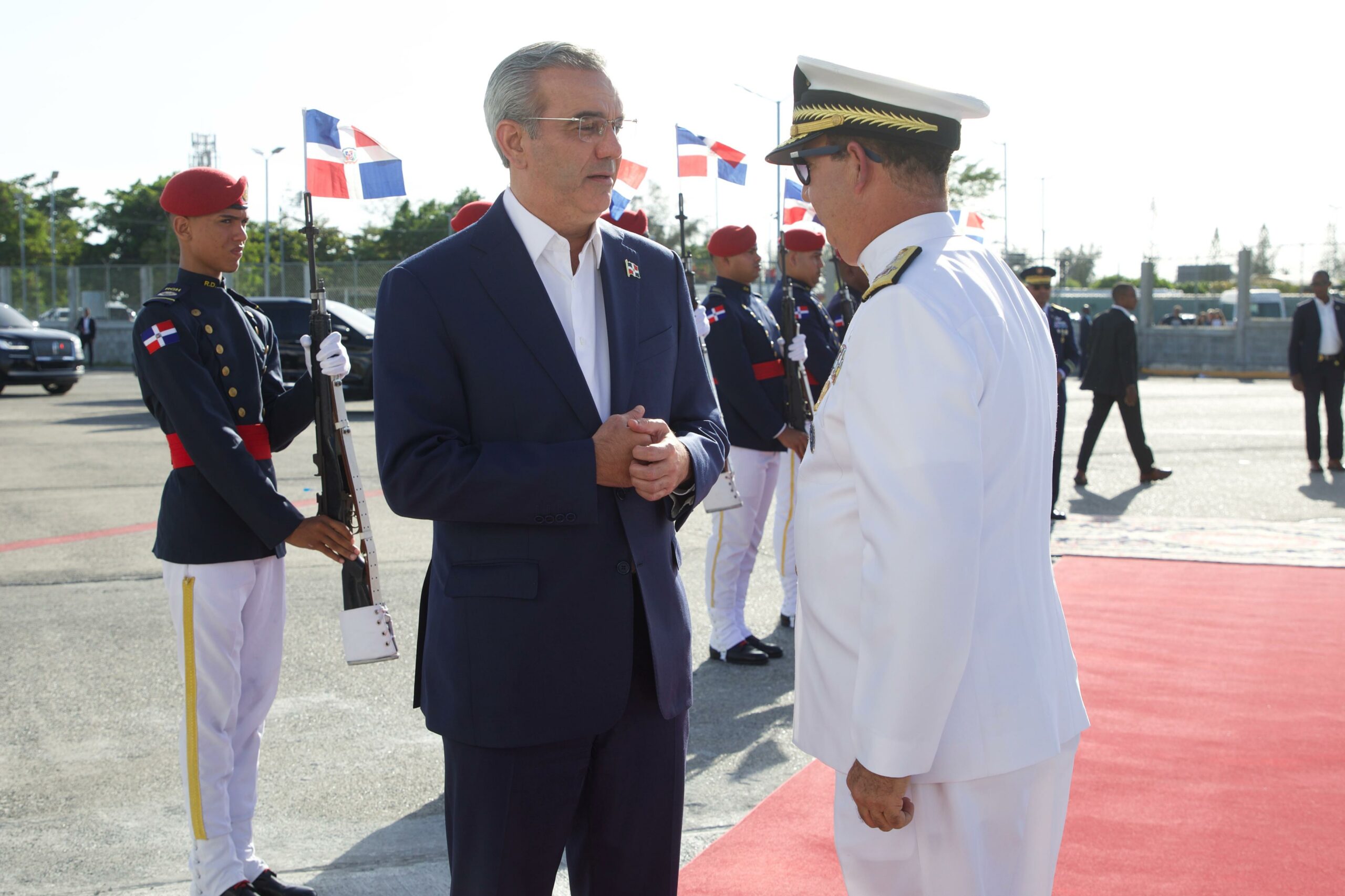 Presidente Abinader parti&oacute; a Suiza para participar en cumbre sobre la paz en Ucrania