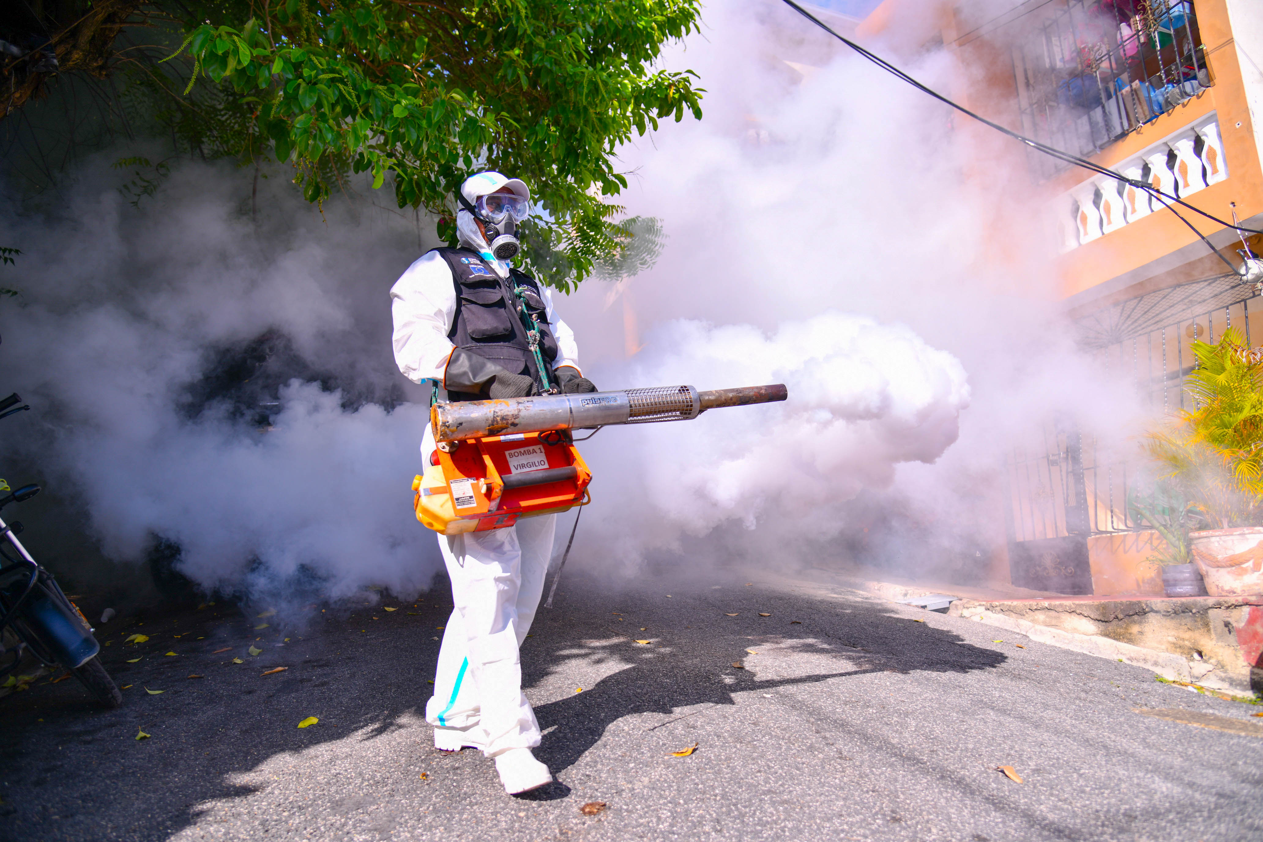 Campa&ntilde;a de dengue busca eliminar criaderos vector