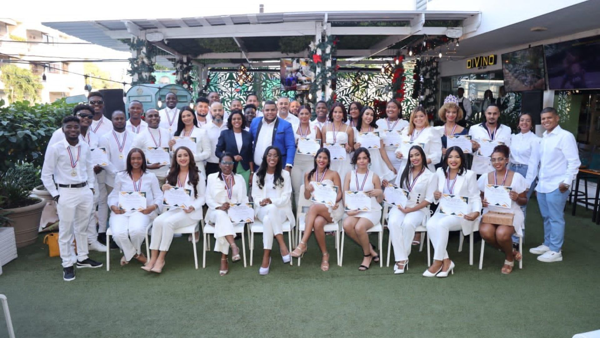 ESTRELLAS DEL ESTE, celebraci&oacute;n Anual  por motivo al d&iacute;a Nacional De La Juventud.