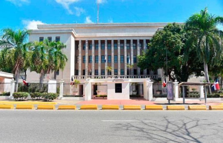 El Ministerio de Educaci&oacute;n ha integrado a la ADP a la discusi&oacute;n de temas puntuales
