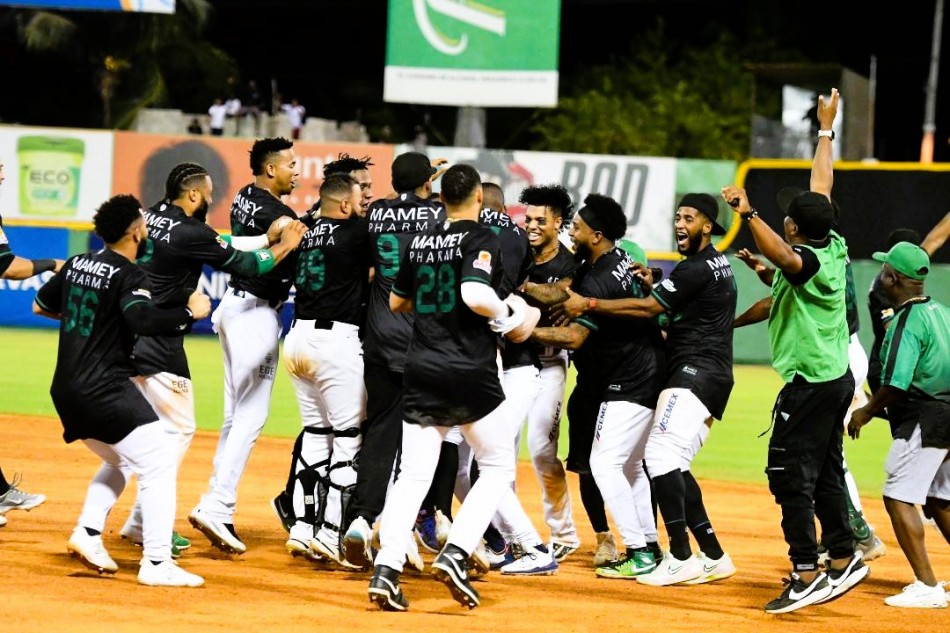 Las Estrellas Orientales derrotan otra vez a Gigantes
