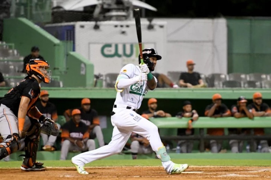 Estrellas Orientales siguen en primero lugar y extienden racha de derrotas de Toros