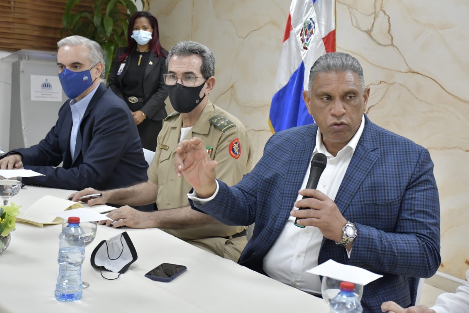 Gobierno realizar&aacute; auditor&iacute;a a 220 mil extranjeros regularizados en Gobierno de Danilo Medina