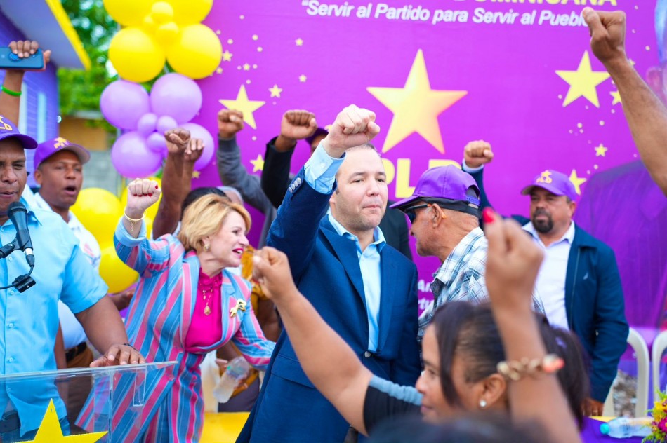 Johnny Pujols proclama “vuelta a casa” masiva en Barahona; asegura PLD “rescatará RD” en 2028