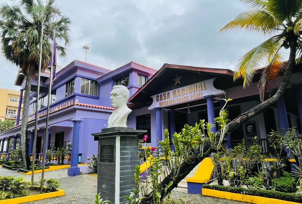 PLD califica de inaceptable Gobierno PRM utilice dinero p&uacute;blico para mejorar estructuras de centros m&eacute;dicos privados