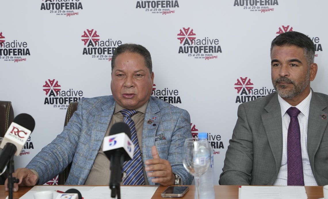 El pa&iacute;s tiene un veh&iacute;culo por cada 6 habitantes; autos usados son el 80% de las unidades importadas