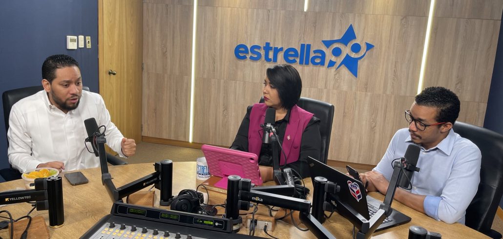 Sacan del aire al programa &ldquo;Estrellas de la Opini&oacute;n&rdquo;