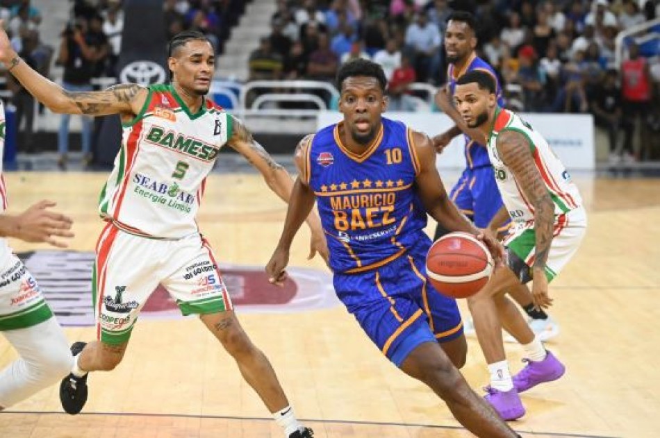 Mauricio B&aacute;ez derrota a Bameso y adelanta final basket superior DN
