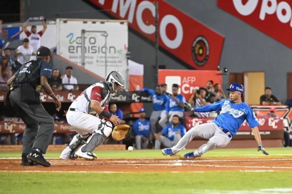Gigantes frenan su racha negativa al vencer a los Tigres del Licey