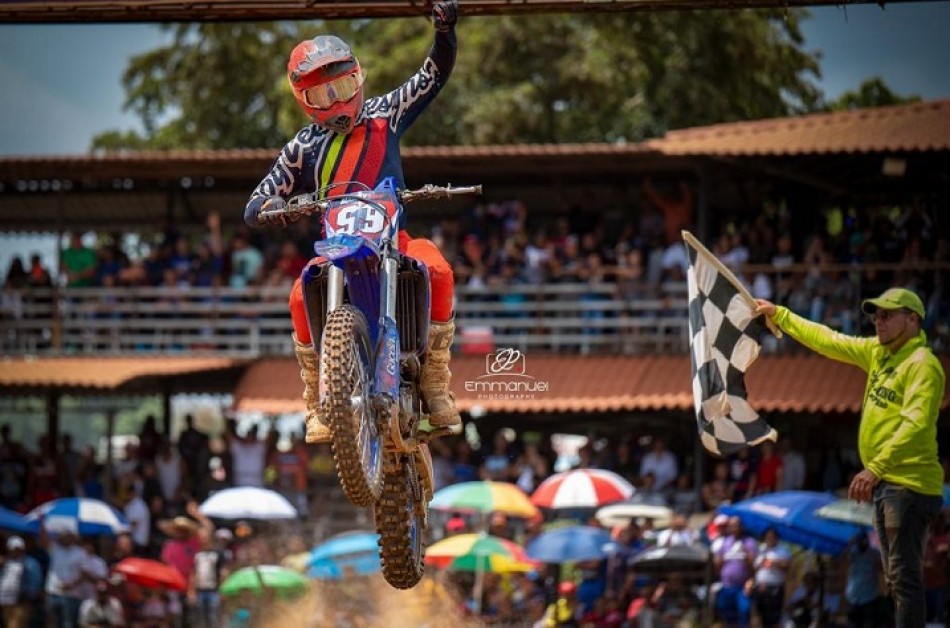 Realizar&aacute;n el domingo la quinta carrera del Campeonato Internacional de Motocross