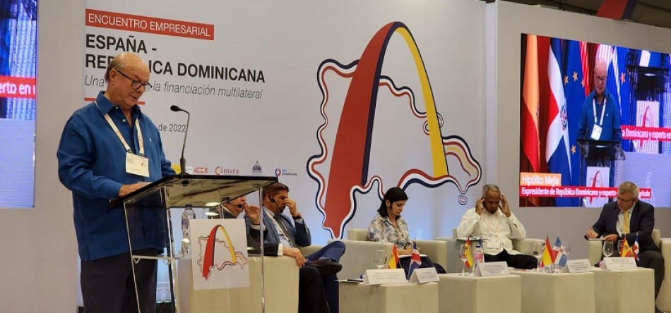 Hip&oacute;lito llama usar la tecnolog&iacute;a para incrementar calidad agropecuaria