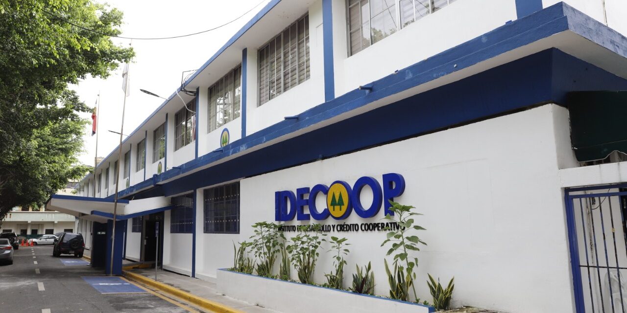 Idecoop aboga por actualizaci&oacute;n ley para mayor supervisi&oacute;n cooperativas