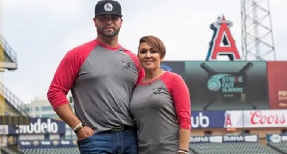 -El pelotero dominicano Albert Pujols anuncia su divorcio, luego de 22 años de unión matrimonial