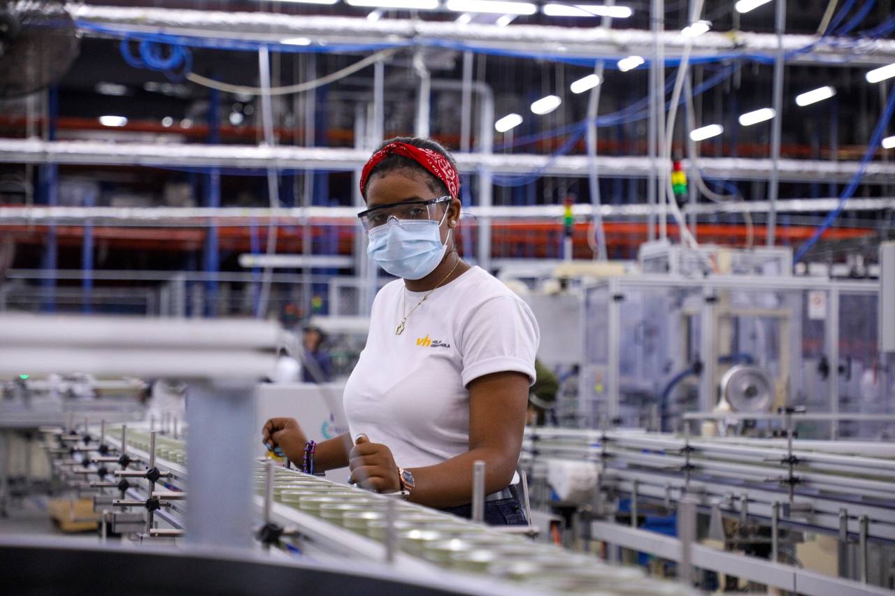 Abril registra un nuevo r&eacute;cord hist&oacute;rico de exportaciones de zonas francas  