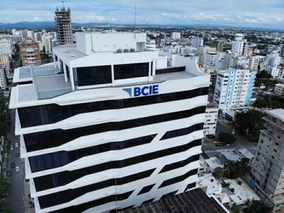 BCIE destina más fondos en apoyo a la población afectada por el huracán Fiona en República Dominicana