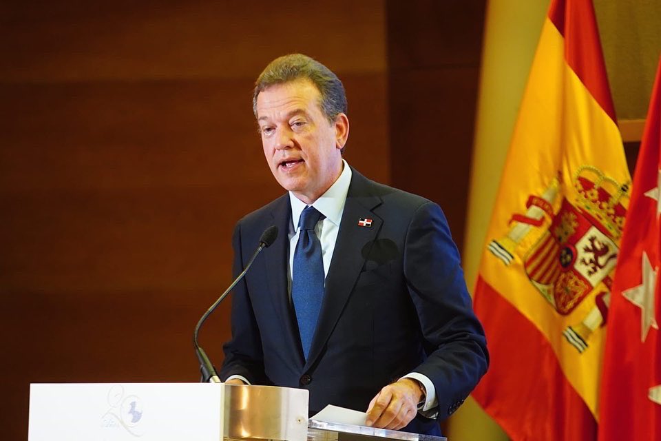 Bison&oacute; destaca durante ponencia ante l&iacute;deres iberoamericanos que &ldquo;RD est&aacute; de moda&rdquo; por buena gesti&oacute;n de gobierno