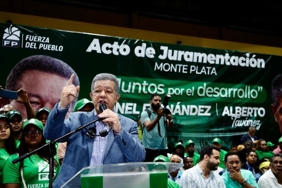 Leonel pone "al servicio del Gobierno la experiencia" de FP para enfrentar incremento de violencia y criminalidad