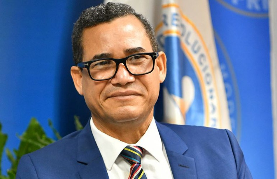 Eddy Olivares pide a JCE supervisar encuestas usadas por partidos para escoger candidatos