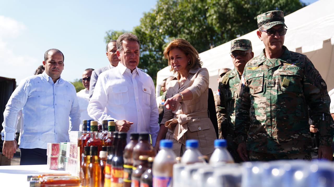 Incineran m&aacute;s de 11 millones de cigarrillos, 13 mil botellas de alcohol falsificado y 21 mil medicamentos ilegales   